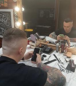Фотография A. D. A. M. Barber Studio 5